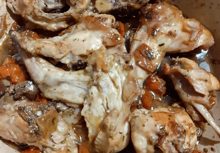 Coniglio alla cacciatora Coniglio alla cacciatora