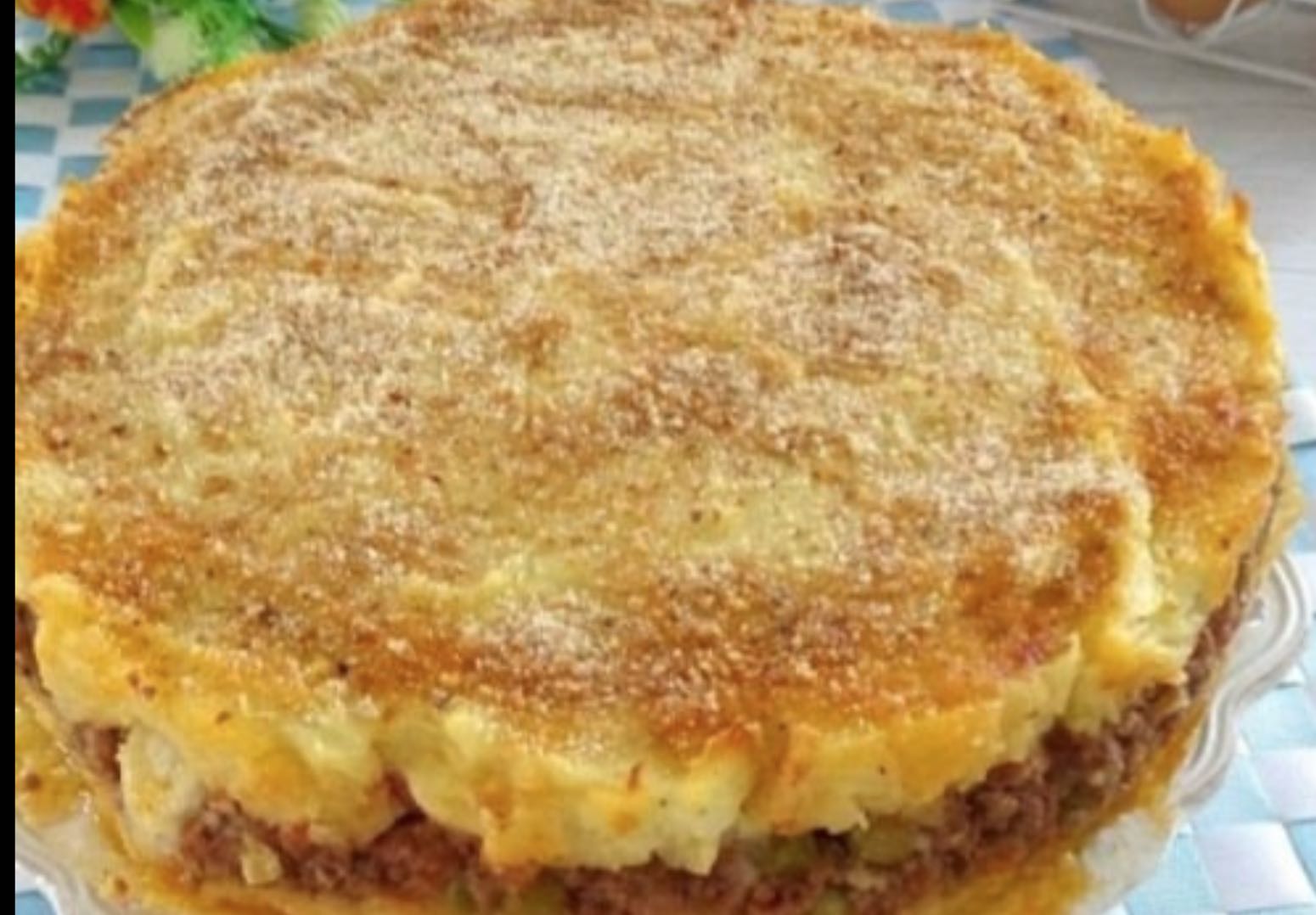 Gateau di patate al ragù - grattò di patati