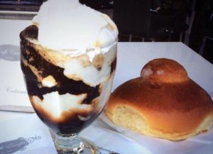 Granita di caffè con panna