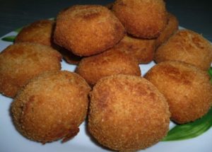 Polpette di tonno e ricotta alla siciliana
